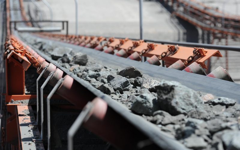 قیمت سنگ آهن در بورس کالا تعیین می‌شود