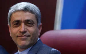 وزیر اقتصاد در هیچ شبکه اجتماعی، حساب کاربری فعال ندارد