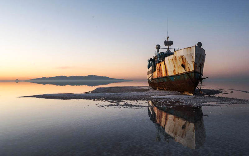 پیشنهادی برای احیای دریاچه ارومیه: به جای کشاورزی، سالانه ۴۰ میلیون تومان غرامت بگیرید
