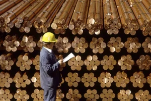 فروردین فلزی در بورس‌های کالایی چگونه گذشت؟