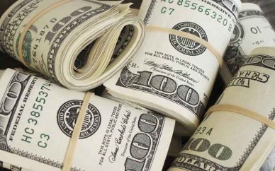 قیمت دلار اندکی کاهش یافت