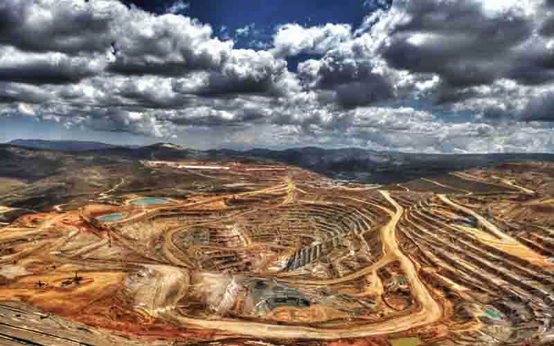 تکذیب توقف صادرات معدنی