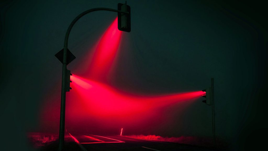 جرم و فساد اداری چراغ‌قرمز چهارراه