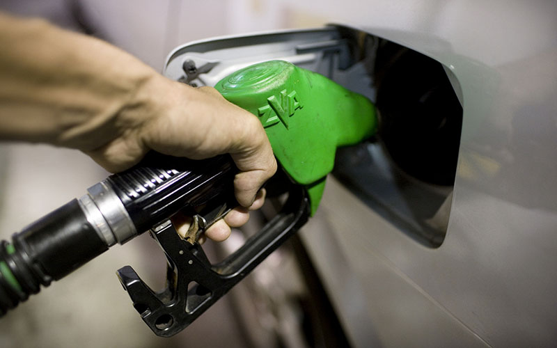 دولت برای هر ماه مصرف بنزین چقدر یارانه می‌دهد؟