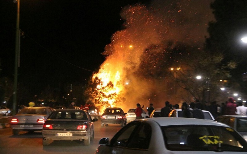 نمایشگاه بهاره تهرانسر در آتش سوخت