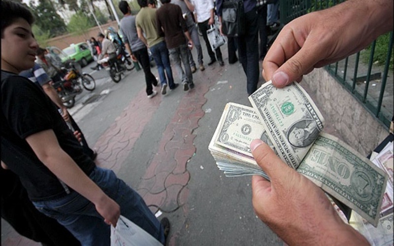 ۳۰ سرشبکه دلالان ارزی در تهران دستگیر شدند