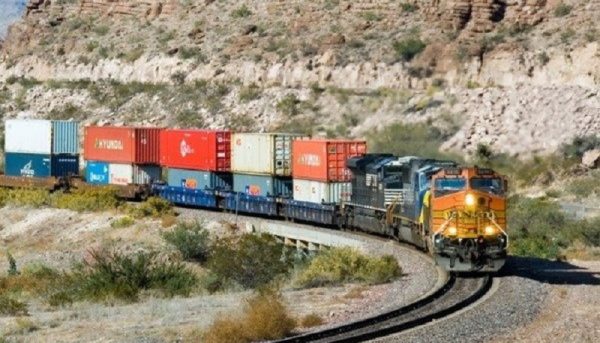ترکیه مانع از اتصال راه‌آهن ایران به اروپا شد