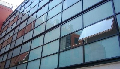 نمای شیشه‌ای ساختمان‌ها باید جمع‌آوری شود