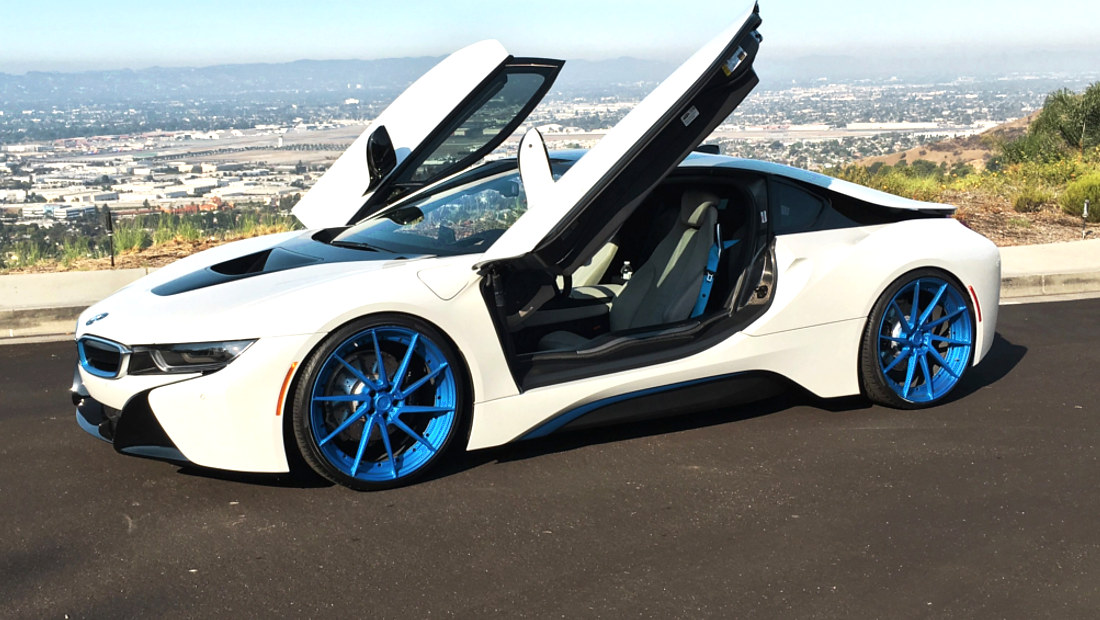 اقتصاد شادی ثروت BMW i8