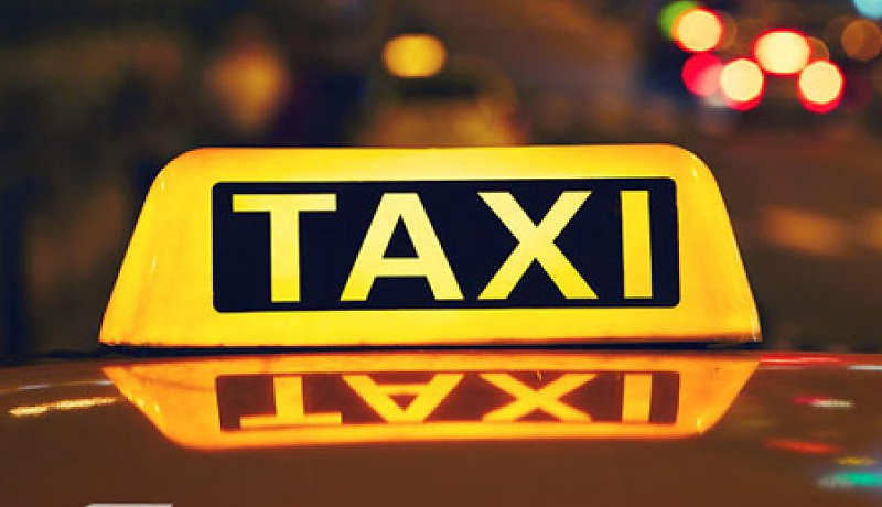 تاکسی مشکلات شب‌زنده‌داری