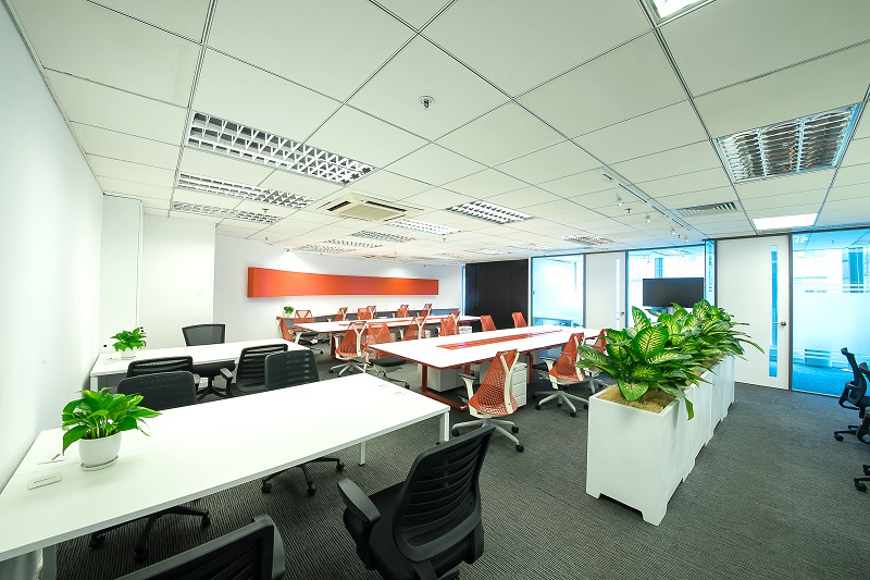 ooosh for startups coworking space kwun tong hong kong private desk