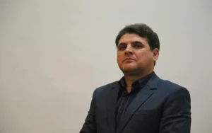 زینی‌وند: جامعه را نمی‌توان خط‌کشی سیاسی، مذهبی یا جناحی کرد