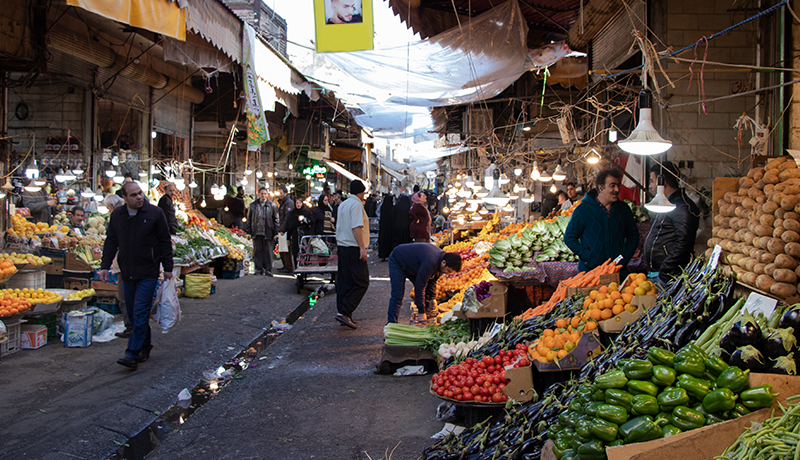 بازار میوه میدان امام حسین