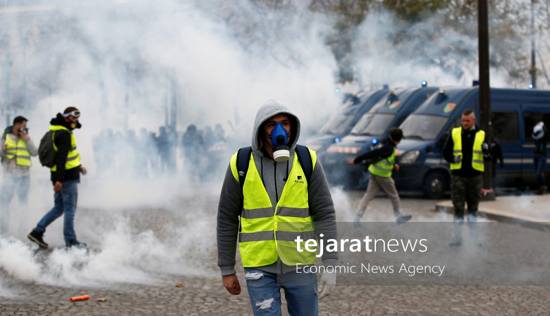 yellow vest 13