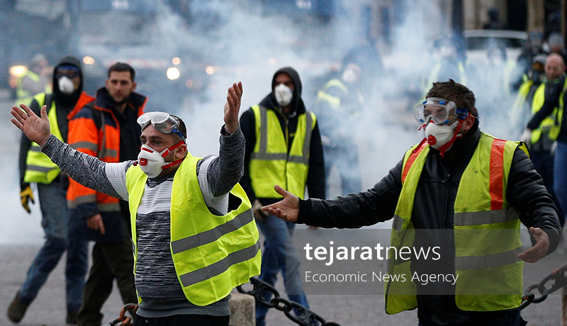 yellow vest 15