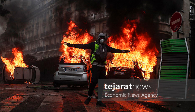 yellow vest 16