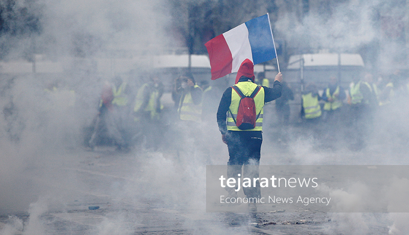 yellow vest 8