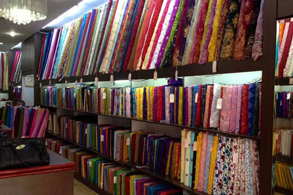 Choosing Fabric for Clothes ak6902 1200x800