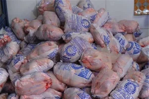 کاهش ۴ درصدی عرضه گوشت طیور در فروردین ۱۴۰۴