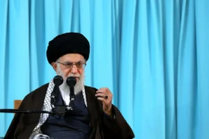 برپایی بیمارستان صحرایی در مصلی تهران / چند توصیه درباره کودکان در مراسم تشییع رهبر شهید