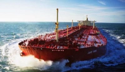 توقیف یک کشتی حامل سوخت قاچاق در فارس