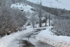 معاون وزیر نیرو: ذخایر برفی ایران در یک دهه اخیر ۳۰ درصد کم شده است