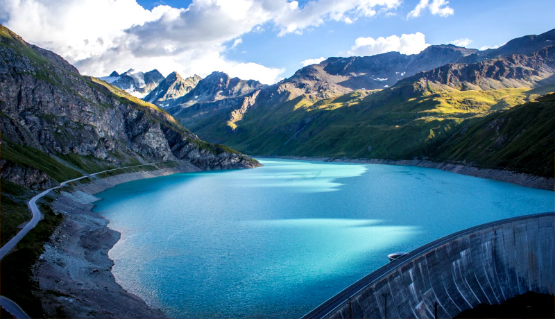 دریاچه مویری Moiry Lake