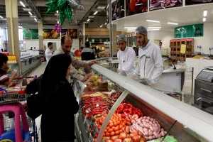 رئیس اتحادیه بنکداران: هیچ کمبودی در مواد غذایی نداریم