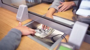 هشدار مرکز پژوهش‌ها در خصوص کاهش رشد اقتصادی ایران