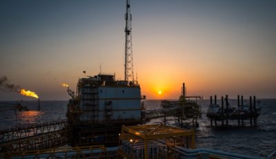 وضعیت صادرات نفت ایران در ماه می / چرا ایران نفت خود را در خشکی و دریا دپو می‌کند؟