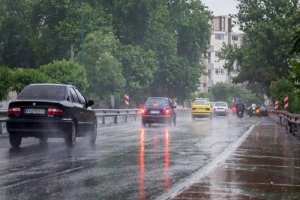 بارش ها در چهارمحال و بختیاری نصف شد