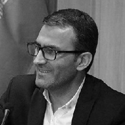 علی احمدی