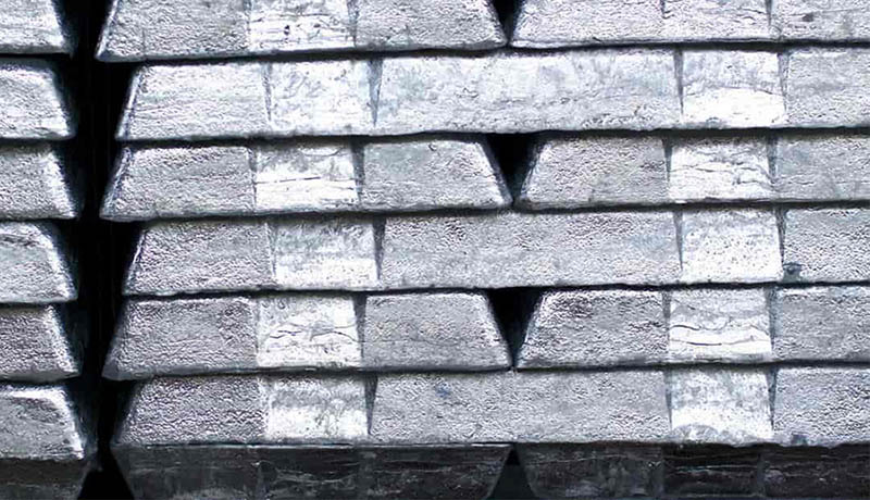 Steel ingots with trapezoidal cross section