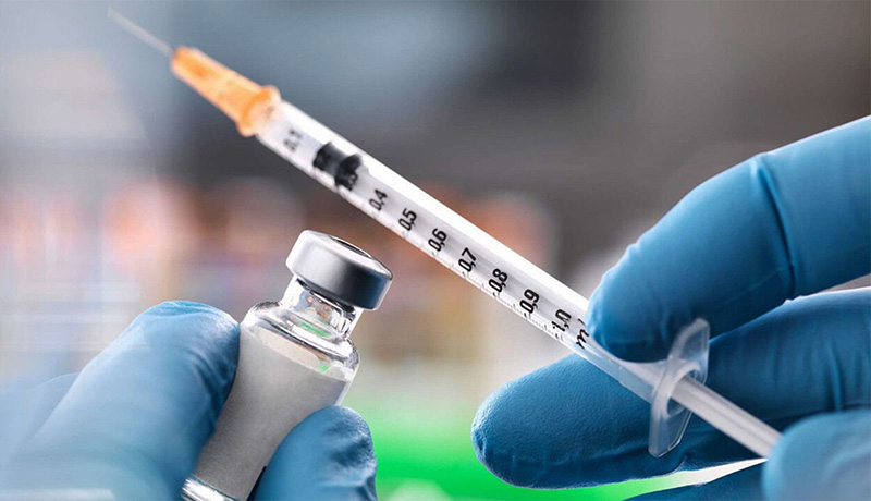 واکسن ایرانی کرونا به داوطلب چهارم تزریق شد