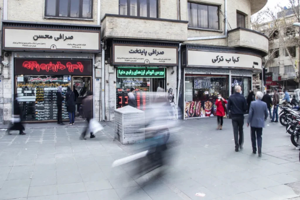 بازار ارز.jpg 15 ak8764 1200x800