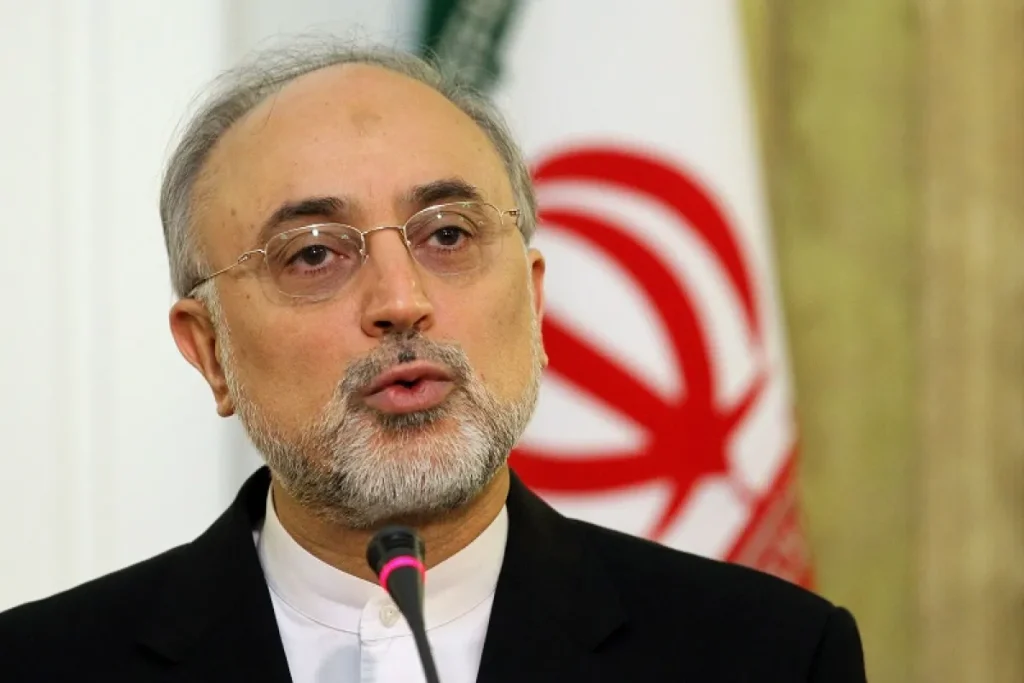 صالحی ak1120 1200x800