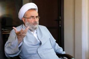 مهاجری: حیف بود سال‌ها جامعه از خدمات موسوی و کروبی دور بماند