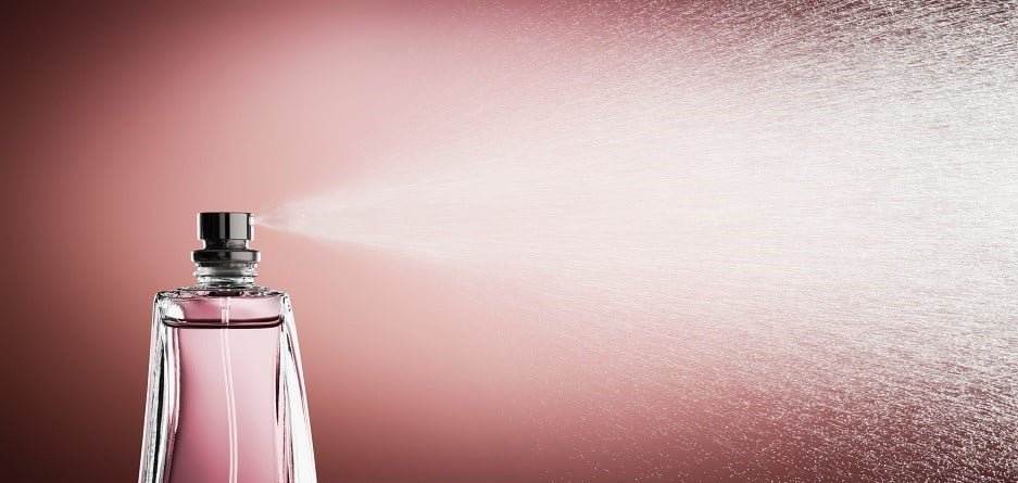 ۴ دلیل که عطرها باعث ایجاد سردرد برای شما خواهند شد