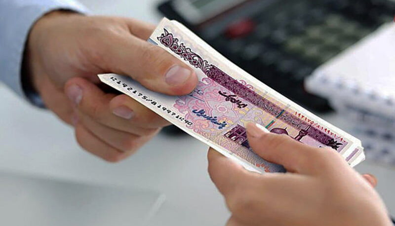 تصمیم جدید دولت برای یارانه‌ها/ خریداران ارز از فهرست یارانه‌بگیران حذف می‌شوند