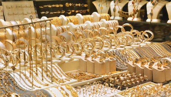 طلای ۱۸ عیار تغییر کانال می‌دهد؟/ قیمت دلار و یورو ۱۸ خرداد ۱۴۰۱
