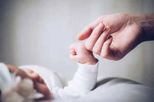 پرداخت حقوق ایام بارداری به مادران اجرایی می‌شود؟