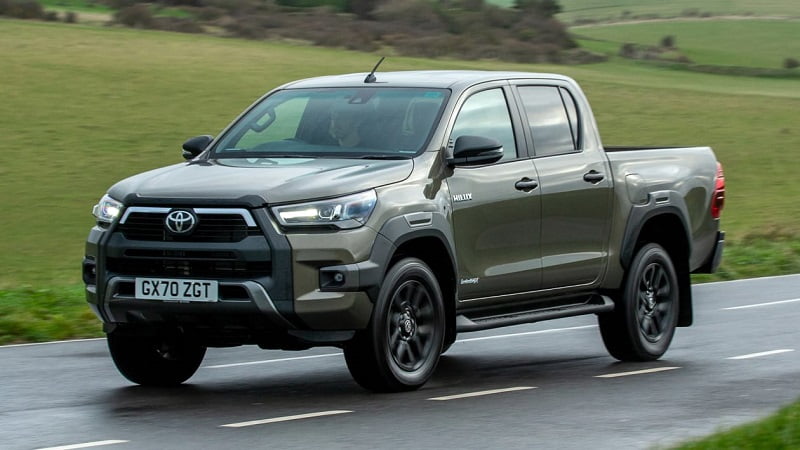 Toyota Hilux UK 2020 18 1