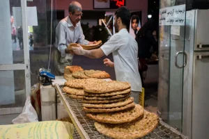 رئیس اتحادیه نانوایان: تامین آرد و نان در تهران در وضعیت مطلوبی قرار دارد