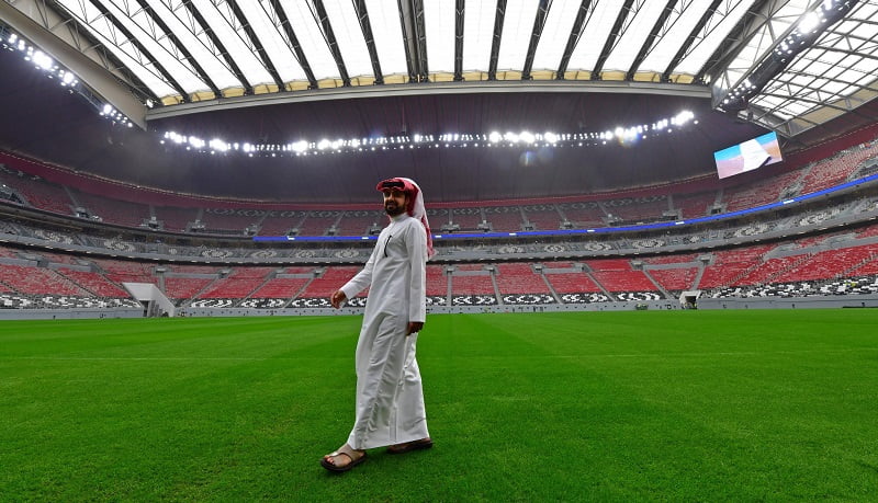 کرونا دوباره اوج می‌گیرد/ جام جهانی قطر تعطیل می‌شود؟