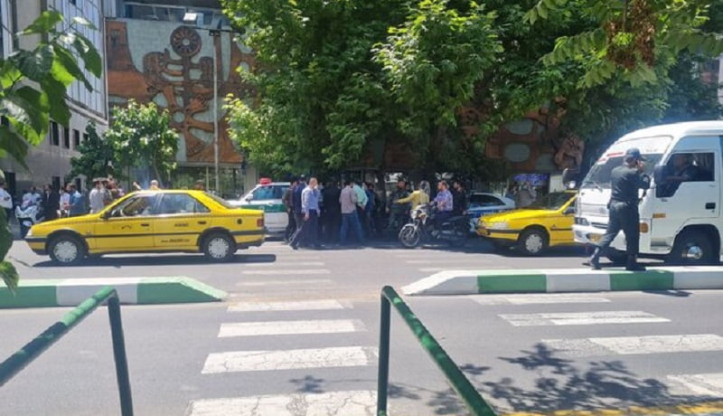 تیراندازی به 2 مامور پلیس در خیابان طالقانی تهران