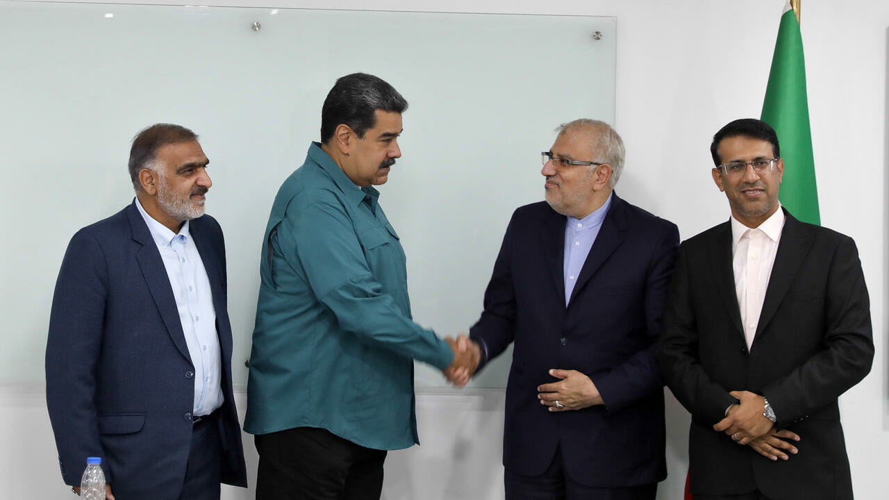 در سفر وزیر نفت به ونزوئلا چه گذشت؟/ جبهه واحد ایران و ونزوئلا با چین و روسیه شکل می‌گیرد؟