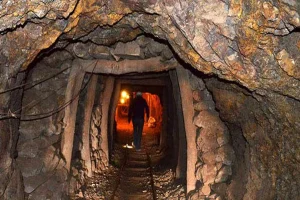 پروانه کدام معادن باطل می‌شود؟