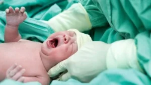 یک متخصص زنان: یک‌پنجم زوج‌های ایرانی با مشکل باروری روبه‌رو هستند