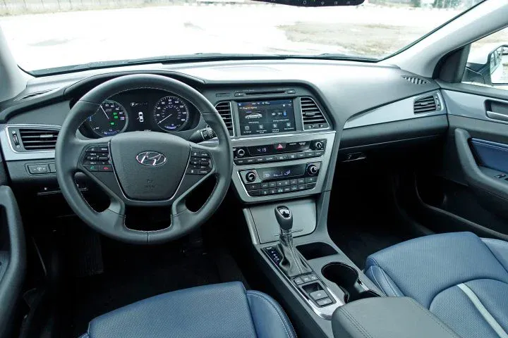 Sonata interior