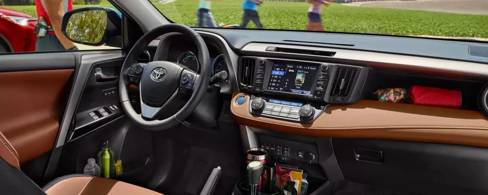 Toyota rav 4 interior